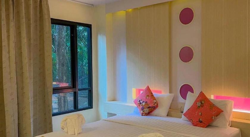 Na Tubthieng Boutique Resort Trang Ngoại thất bức ảnh
